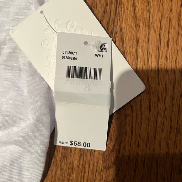 BECCA romper with pockets large NEW with tags - Picture 2 of 4